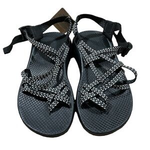 NWT - Chaco ZX/2 Sandals -black and white - size 6